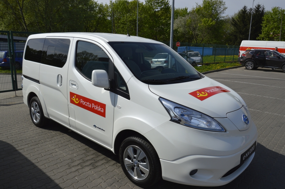 20 elektrycznych Nissanów e-NV200 dołączy do floty Poczty Polskiej