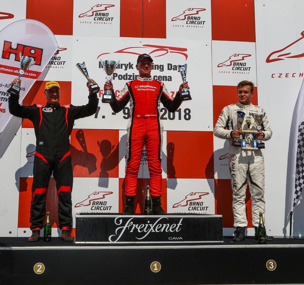 Zwycięstwo Polaka w ostatniej rundzie FIACEZ i ESET V4 Cup 2018 