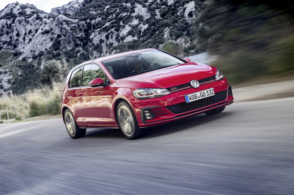 Volkswagen Golf GTI zdobywa tutuł „Samochodu Roku 2017 Playboya