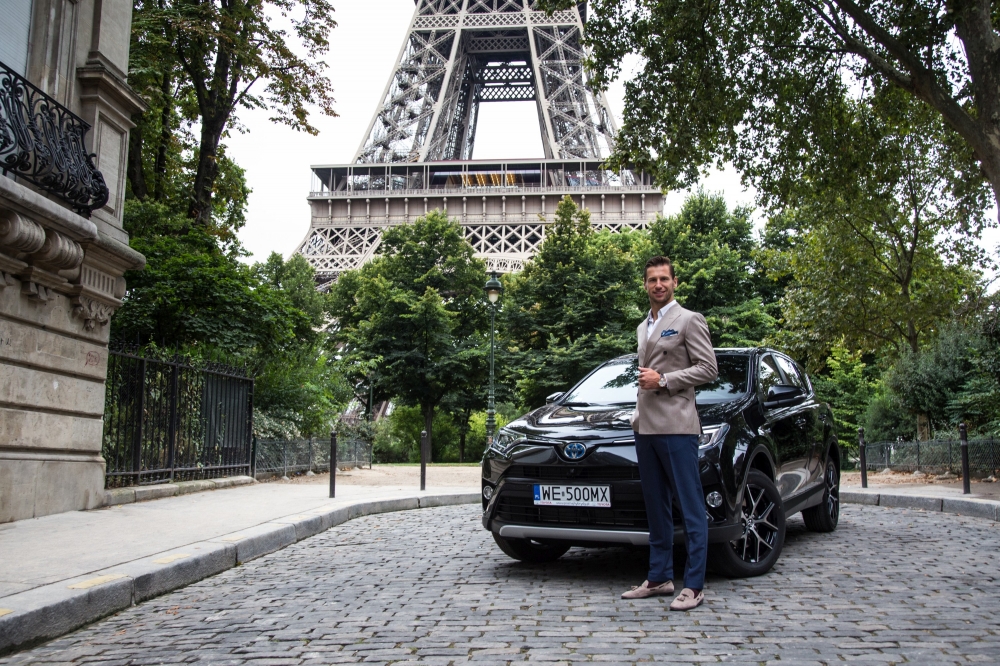Grzegorz Krychowiak, Paryż i hybrydowa Toyota RAV4