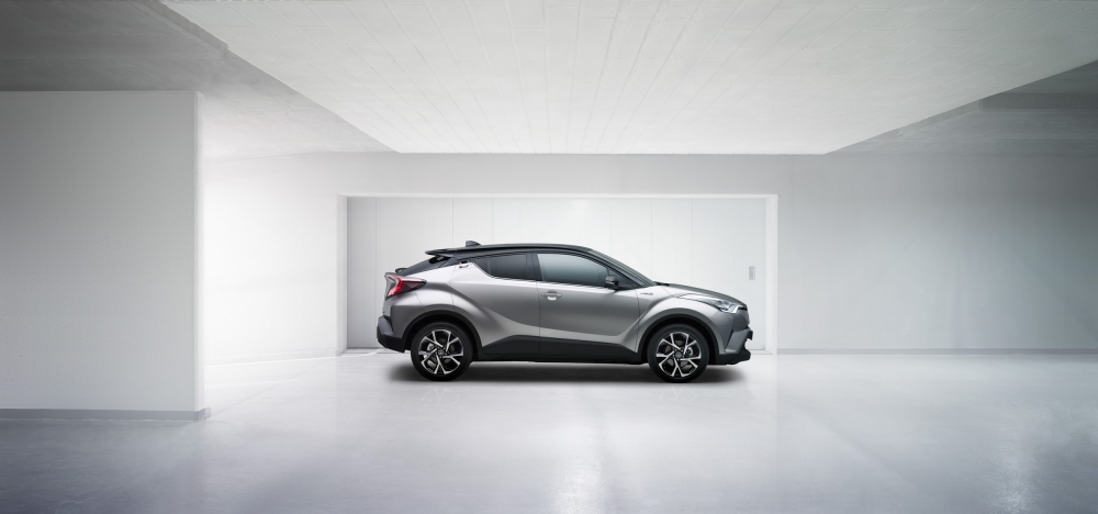 Toyota C-HR w finale Car of the Year 2017