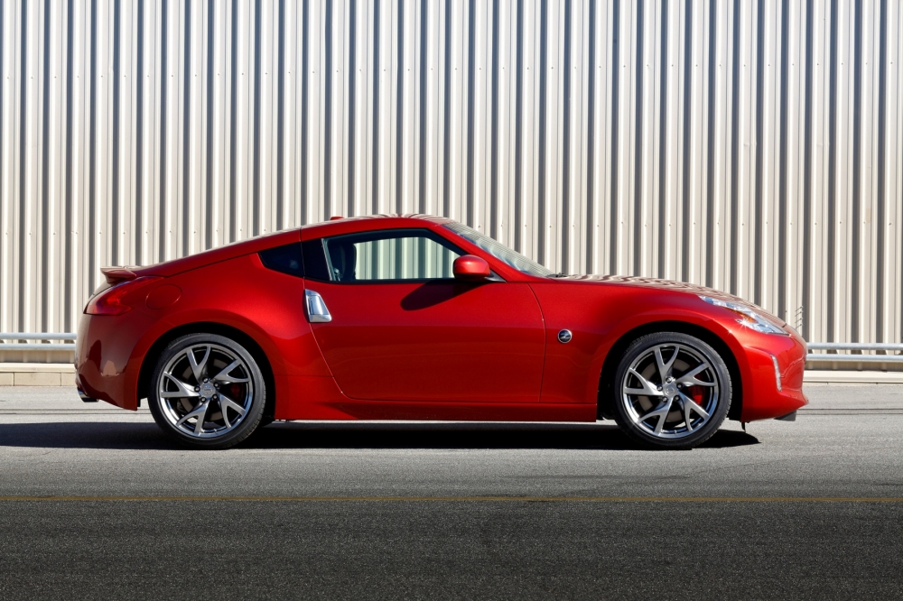 Nissan 370 Z u kosmetyczki 