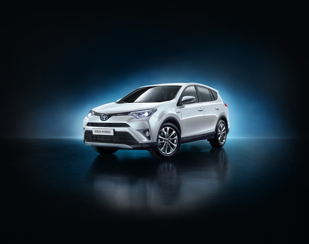 Hybrydowa RAV4 we Frankfurcie