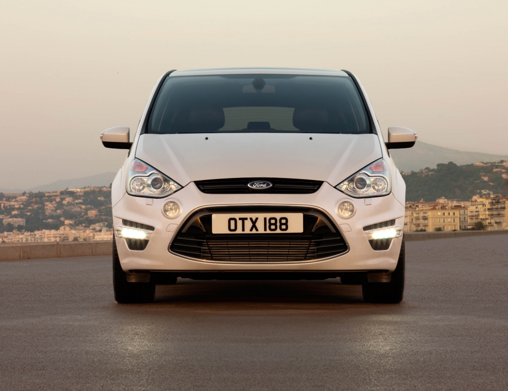 Nowe Fordy S-MAX i Galaxy na rok 2010 - polska premiera