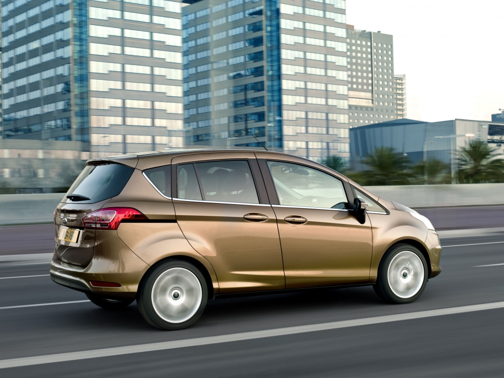 Na podbój miasta - Ford B-MAX z systemem Active City Stop