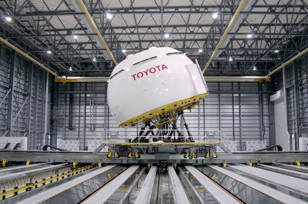 Toyota - testy półautonomicznego systemu Guardian Angel