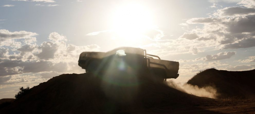 Ford Ranger Raptor nowej generacji wyznacza nowe granice maksymalnych osiągów w terenie