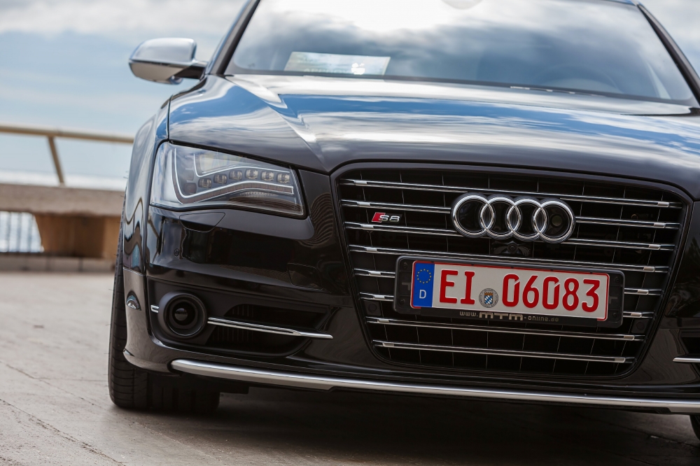 MTM S8 Biturbo - 650 KM w limuzynie