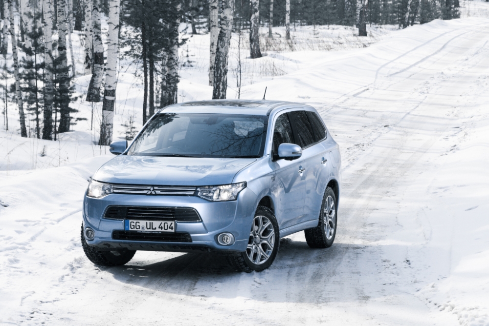 Mitsubishi Outlander PHEV - testy zimna zakończone