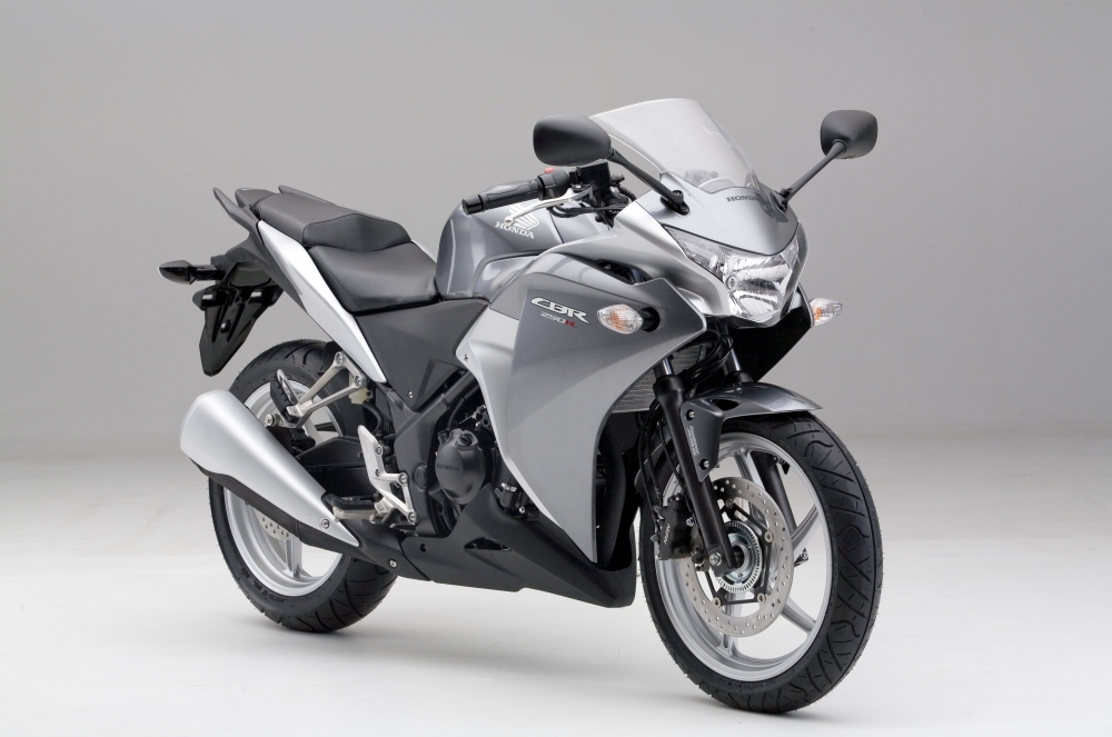 Trzy motocykle w zespole Repsol Honda