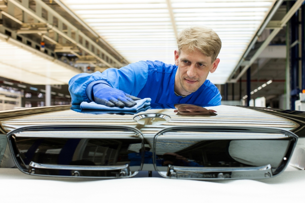 Koncepcja produkcyjna BMW i