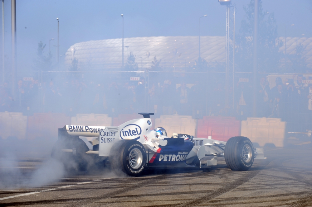 Vettel wygrywa na Interlagos