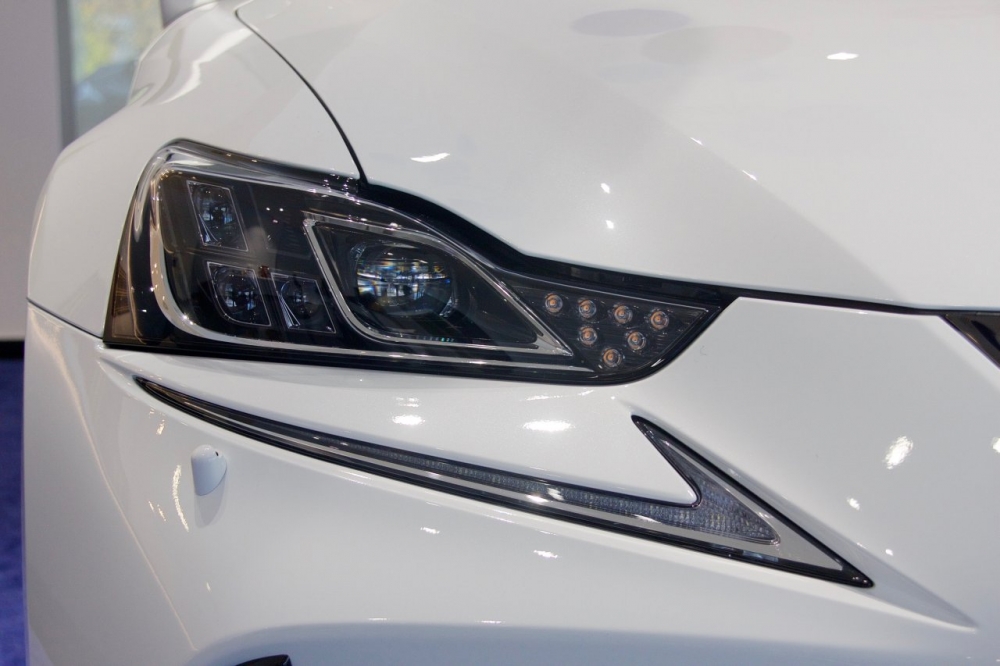 Lexus IS przyciąga wzrok