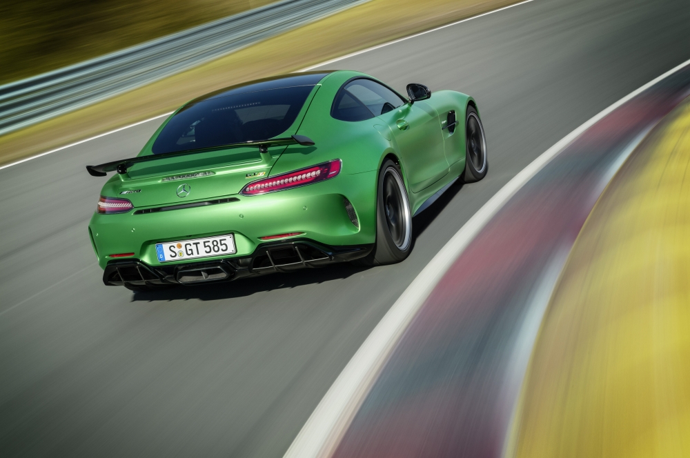 Mercedes-AMG GT R: zrodzony w 