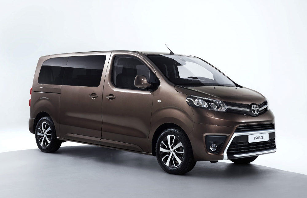Nowa Toyota Proace Verso na salonie w Genewie  