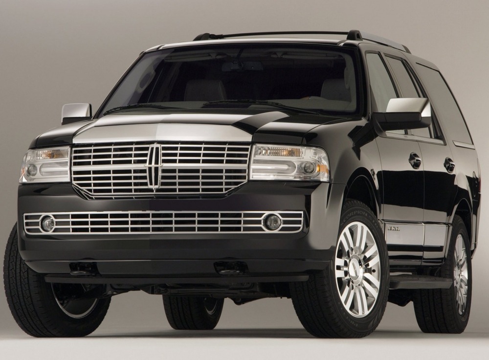 Ford rozmawia z dilerami o przyszłości Lincolna 