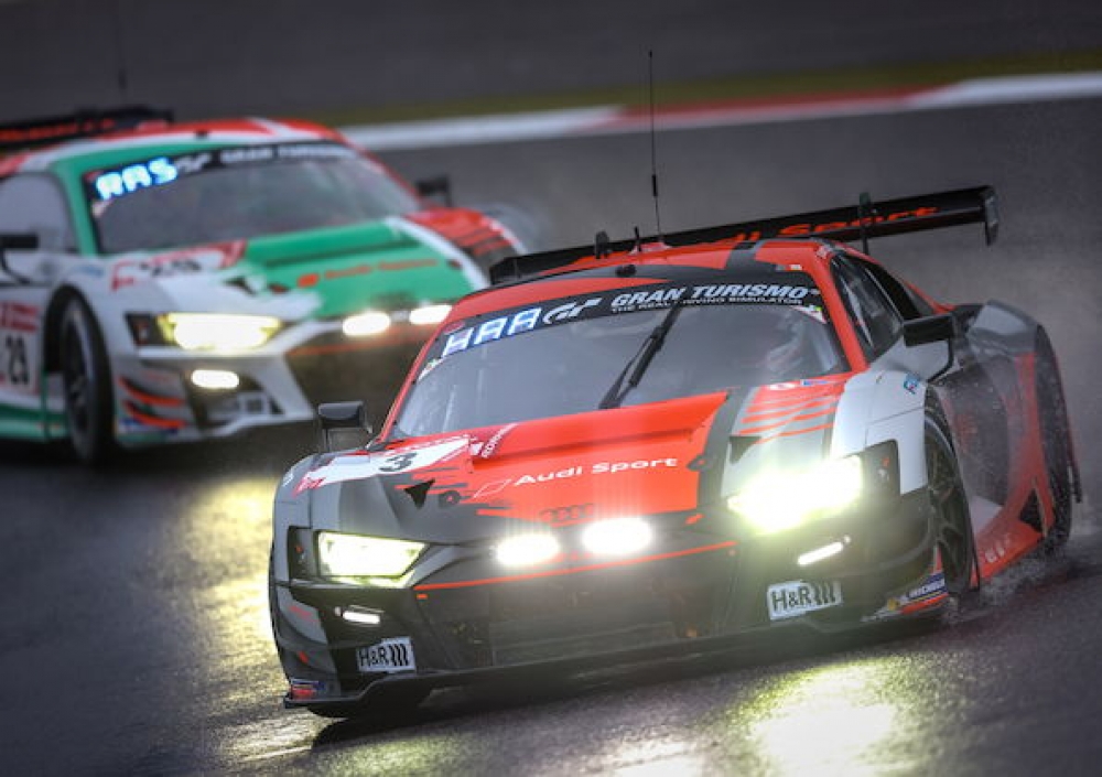 Drugie miejsce Audi Sport customer racing w 24-godzinnym wyścigu na torze Nurburgring