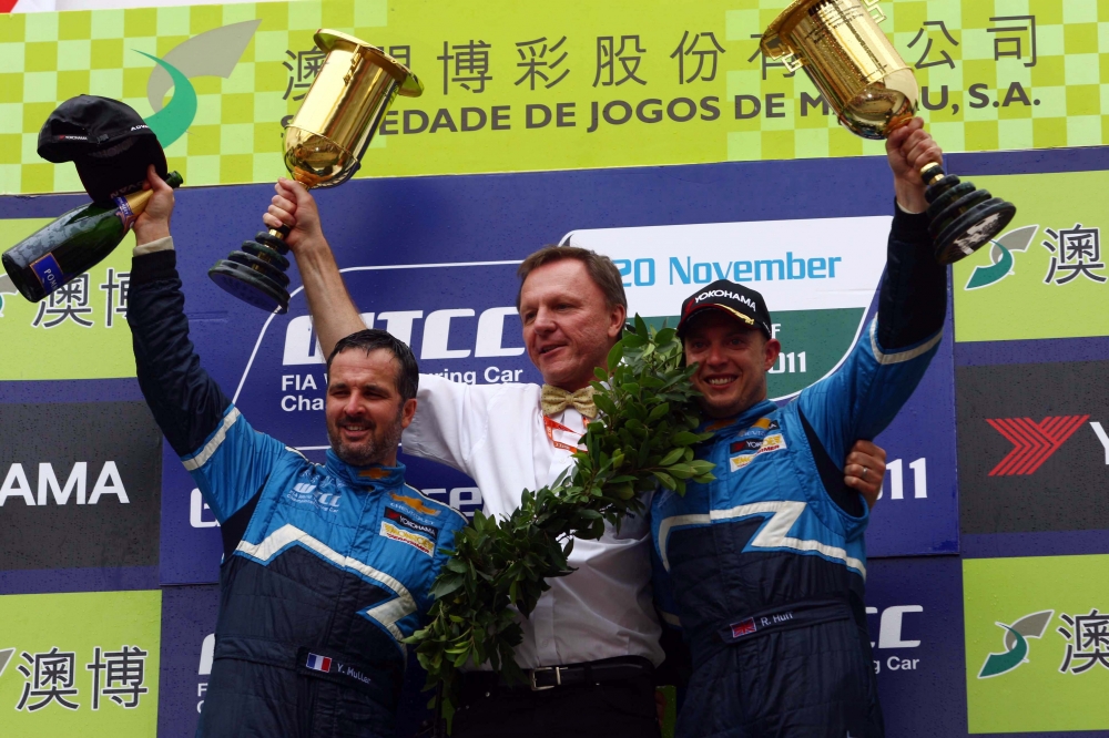 Yvan Muller Mistrzem Świata WTCC 2011