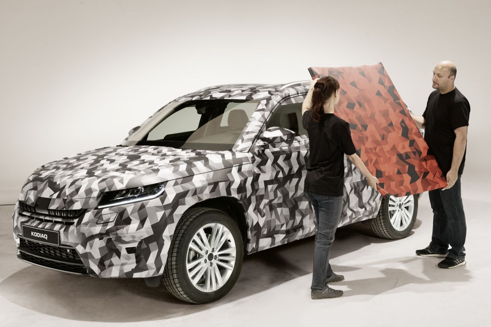Skoda Kodiaq prowadzi do finiszu Tour de France