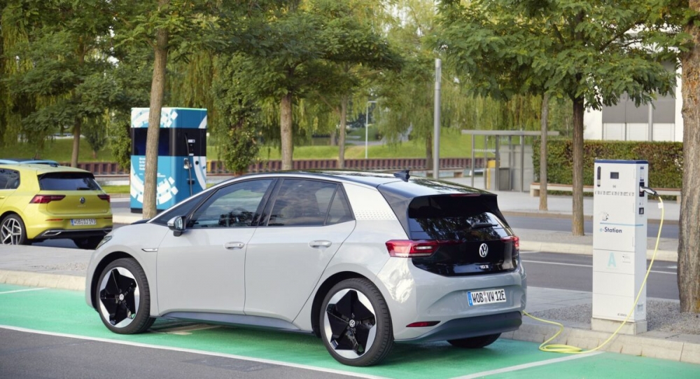 Rozmowa z prezesem GreenWay Polska w 14. odcinku podcastu Elektrycznie Tematycznych