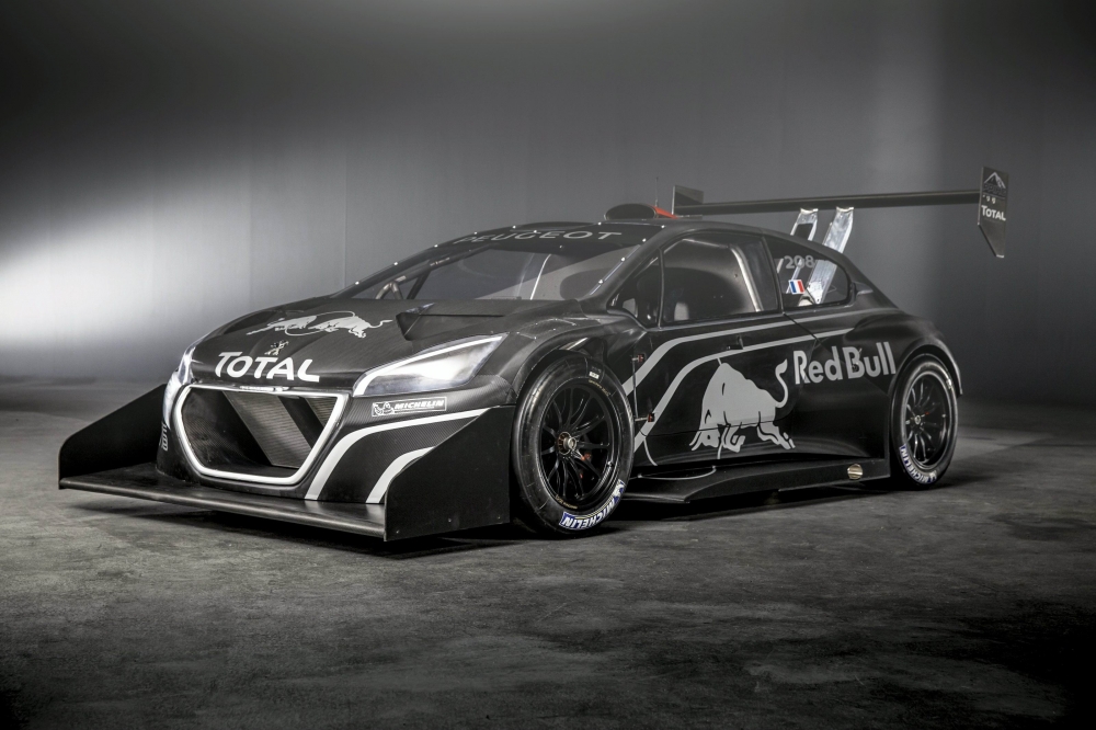 Peugeot 208 T16 Pikes Peak w legendarnym wyścigu w chmurach Kolorado