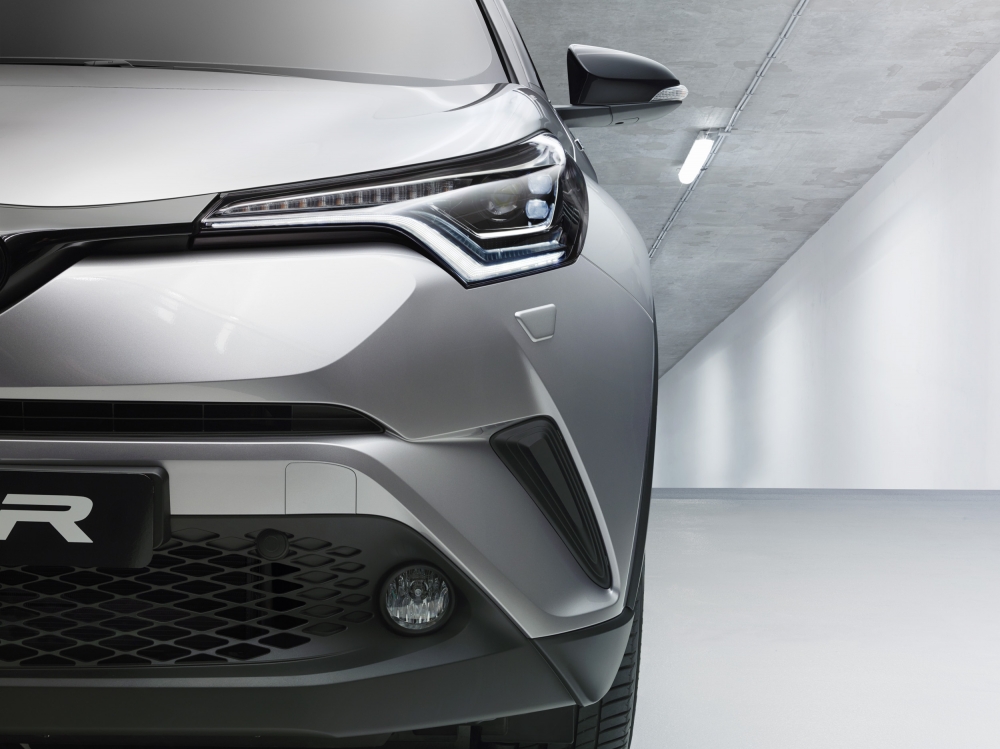 C-HR zadebiutuje w salonach Toyoty jeszcze w tym roku