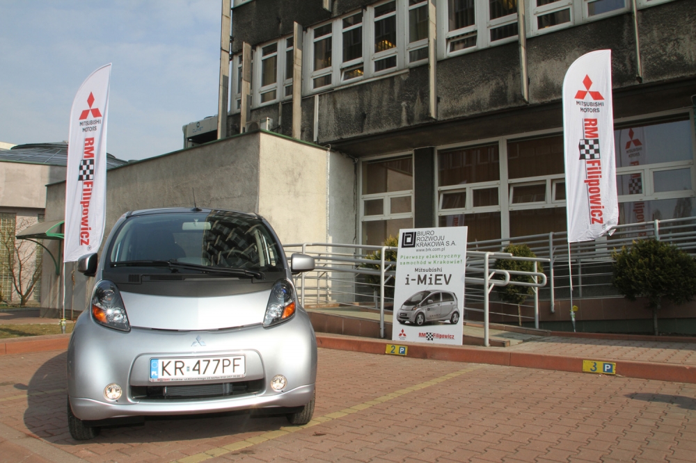 Mitsubishi i-Miev - pierwszy elektryczny samochód w Krakowie