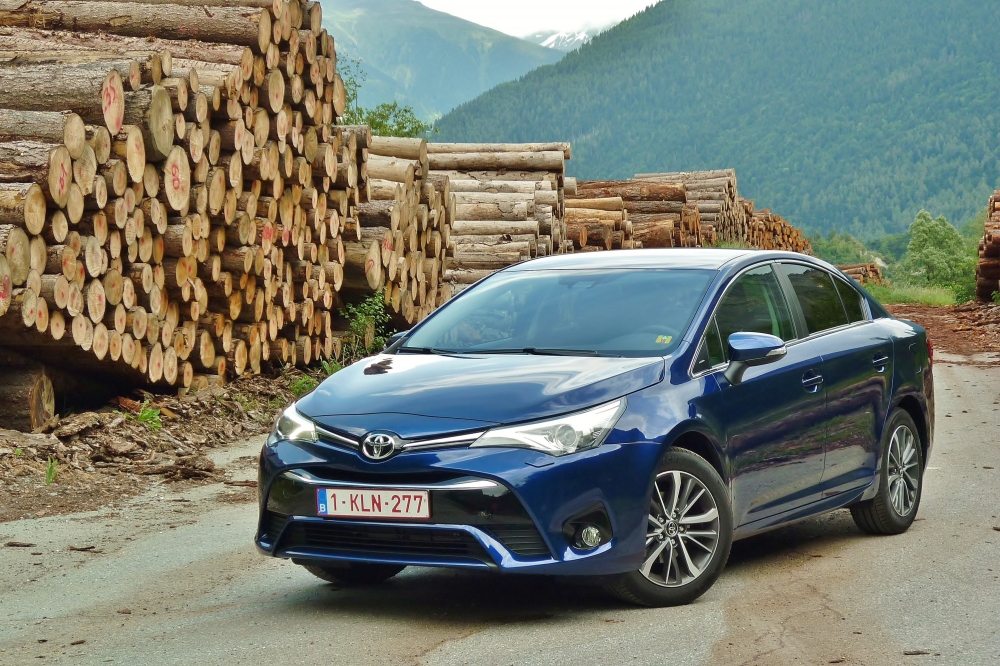 Rok 2015 rekordowym rokiem dla Toyoty w Polsce