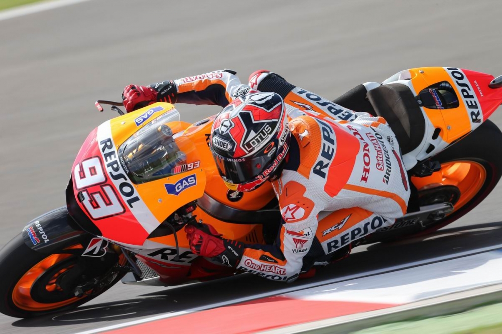 Marquez i Honda wciąż niepokonani w MotoGP 