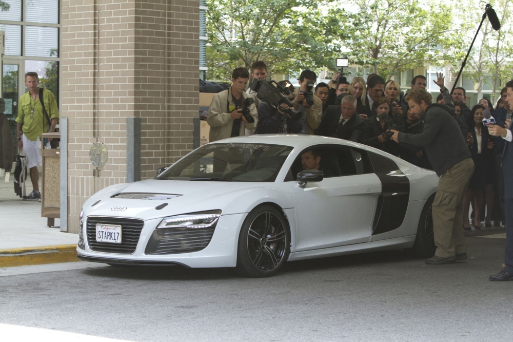 Iron Man jeździ Audi R8 e-tron