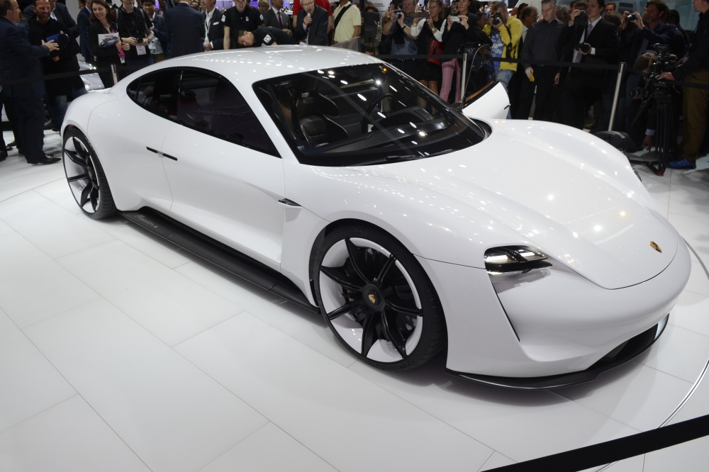 Porsche Mission E we Frankfurcie